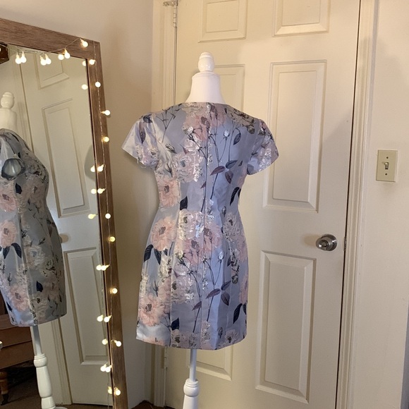 MAC DUGGAL
Cap-Sleeve Slim Mini Dress Anthropologie - Picture 12 of 17